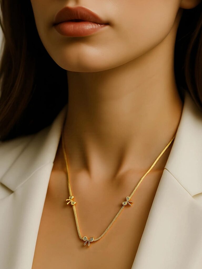 18K Gold-Plated Stainless Steel Tarnish-Free Waterproof Bow Design Chain Necklace - Gold