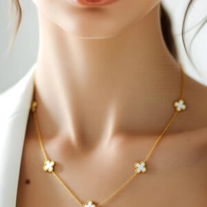 18K Gold-Plated Stainless Steel Tarnish-Free Waterproof Flora Motif Necklace - Gold