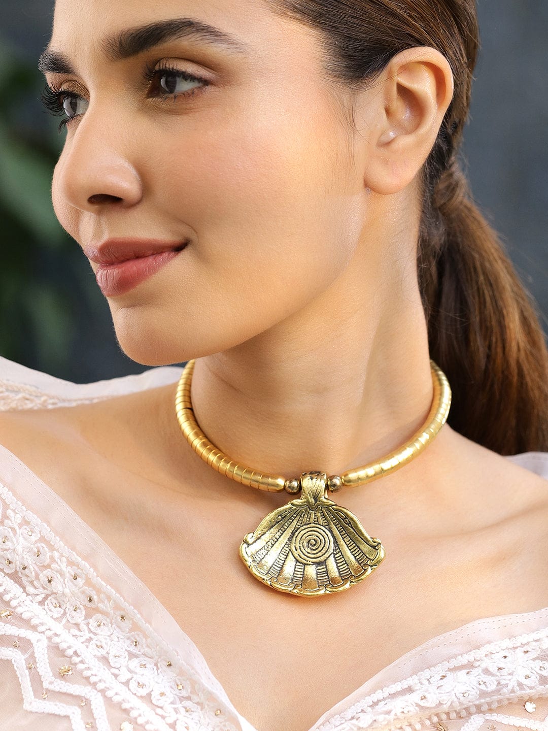 rubans-18k-gold-plated-oxidized-shell-design-statement-choker-necklace-for-women-necklace-and-chains-1156924368.jpg