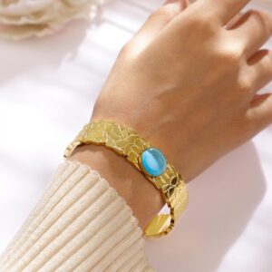 18K Gold-Plated Stainless Steel Tarnish-Free Waterproof Bold Blue Gemstone Bracelet - Gold