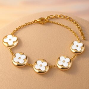 18K Gold-Plated Stainless Steel Tarnish-Free Waterproof White Clover Charm Bracelet - Gold