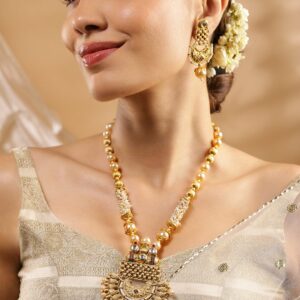 22K Gold-Plated White, Red & Green Stone & Gold Pearl Beaded Handcrafted Jewellery Set - Gold