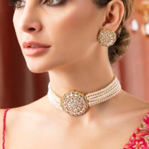 Gold Plated Elegant Kundan Choker Set With White Beads. - Gold