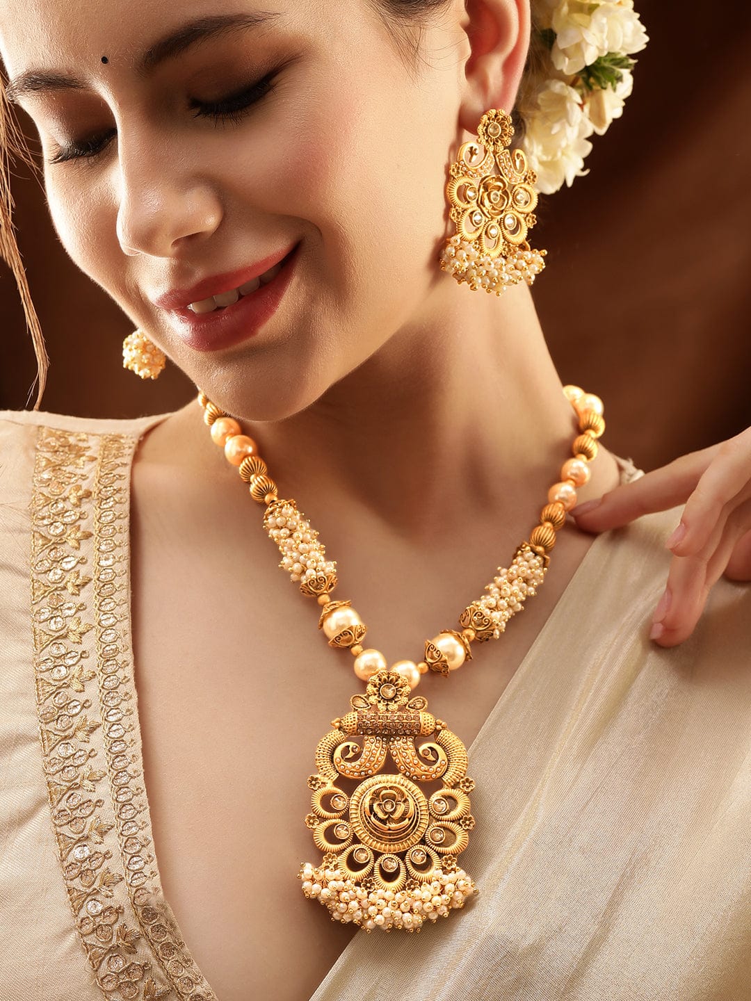 rubans-gold-toned-necklace-set-with-radiant-charm-jewellery-sets-34571643846830.jpg
