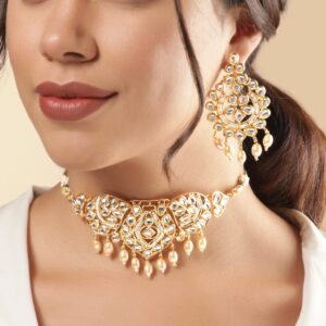 18K Gold-Plated White Kundan Studded & White Pearls Beaded Traditional Choker Jewellery Set - White