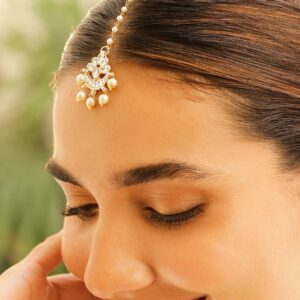 Off-White 24K Gold-Plated Kundan Studded & Beaded Handcrafted Maang Tikka