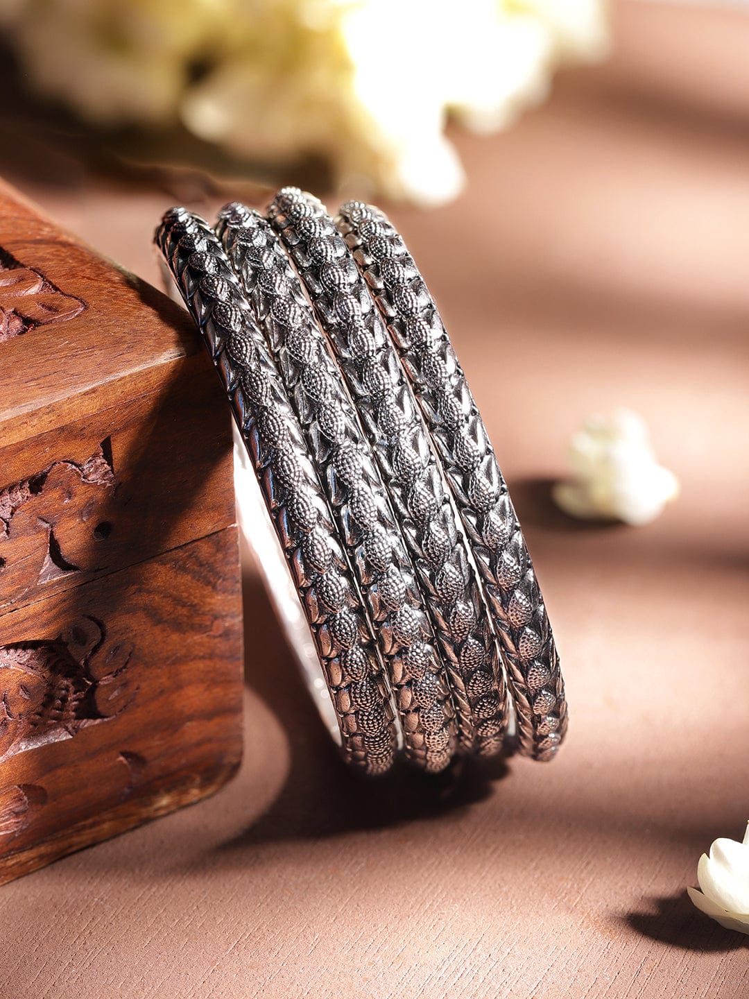 rubans-set-of-4-oxidized-silver-plated-handcrafted-floral-design-traditional-bangles-bangles-bracelets-1127062085.jpg